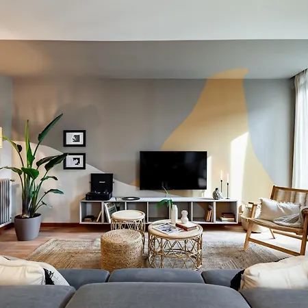 Sipura - 3 Bedrooms And Balcony In Eixample Dreta *